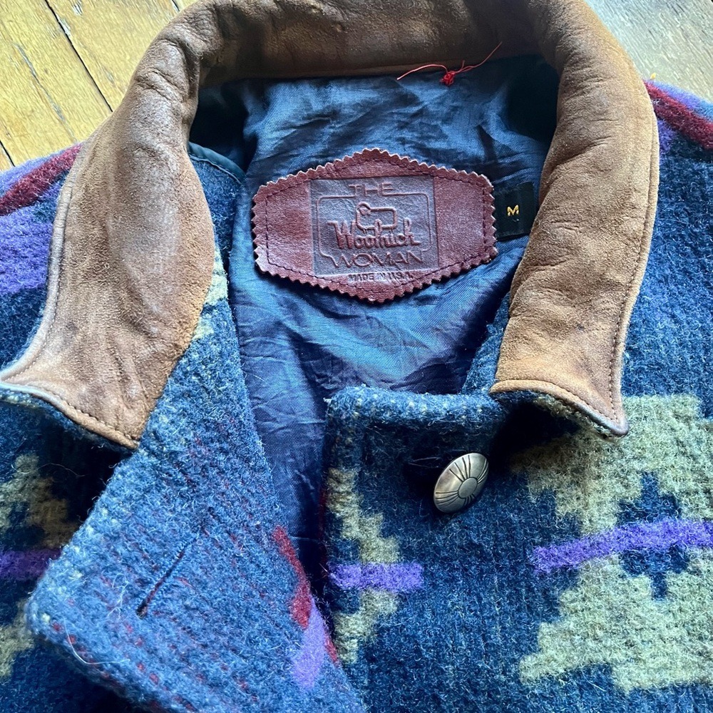 Vintage 80’s era Woolrich chore coat with Southwestern pattern in Navy, size M - Picture 4 of 6